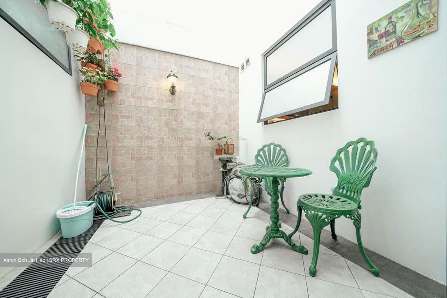 Sembawang Hills Estate (D20), Terrace #608378331